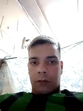 Snapshot of sentatebb chatting on 10.29.25 sentatebb online show from 10.29.25