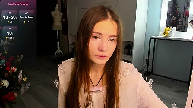 Hana Flo  online show from 12.22.25