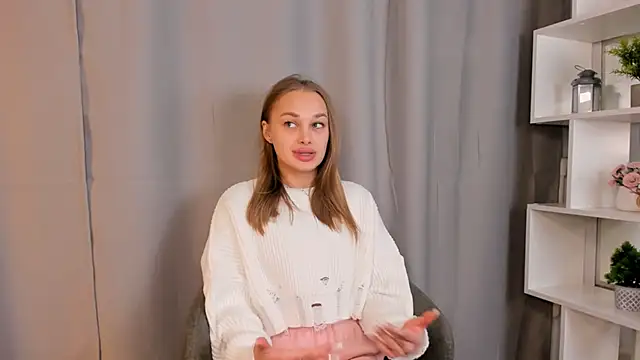 SlyviaCrapo online show from 10.29.25