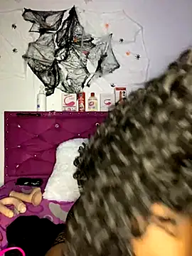 Snapshot of Annaa-Hot chatting on 11.04.25 Annaa-Hot online show from 11.04.25