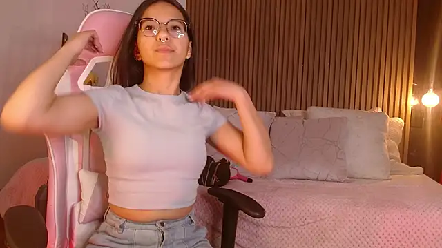 Skay bluee online show from 11.18.25