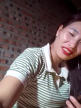 Snapshot of HGiasexy69 chatting on 12.17.25 HGiasexy69 online show from 12.17.25