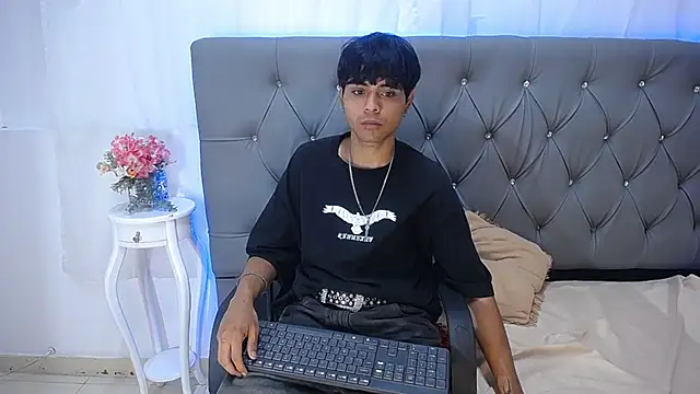 TonnyHawk707 online show from 10.29.25