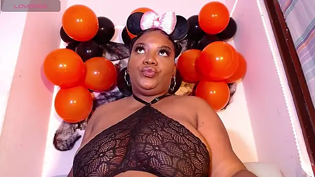 julieth brown1 online show from 10.29.25