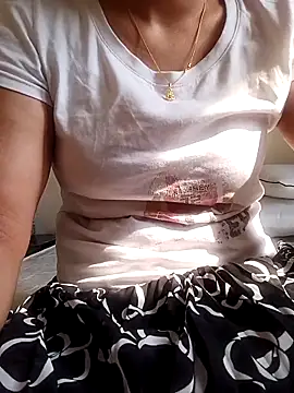 Snapshot of sweetpattu chatting on 11.02.25 sweetpattu online show from 11.02.25