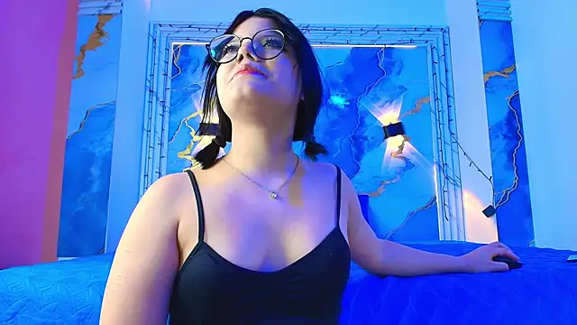 Girls from medellin online show from 01.13.26