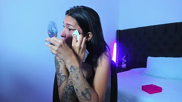 LilithLuxorr online show from 12.21.25