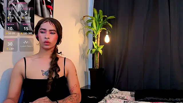 Flor Gil online show from 11.07.25