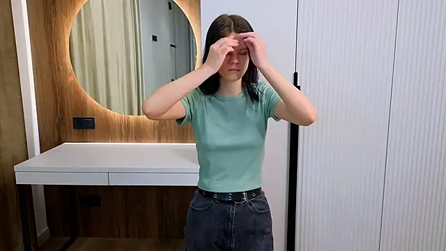 Snapshot of MauraDenis chatting on 11.03.25 MauraDenis online show from 11.03.25