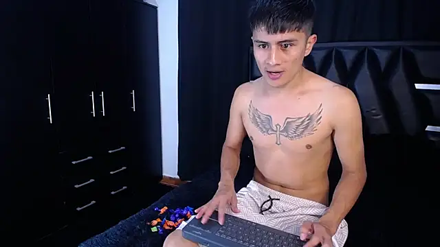 Ferxxo Oficial online show from 10.31.25