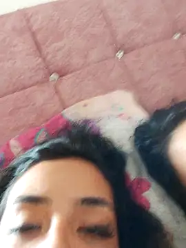 Moon And Sunn online show from 11.21.25