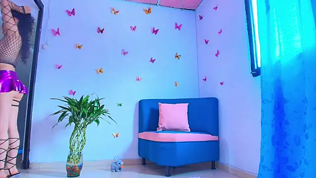 Snapshot of Juliet_1_ chatting on 11.02.25 Juliet 1 online show from 11.02.25