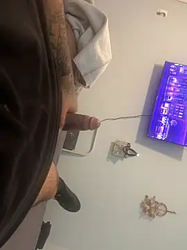 Snapshot of cal6ger chatting on 01.14.26 cal6ger online show from 01.14.26