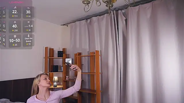 DierdreJacobsohn online show from 12.17.25