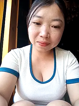 julybe online show from 03.02.26