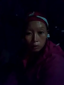 Snapshot of cute-kiss chatting on 10.30.25 cute-kiss online show from 10.30.25