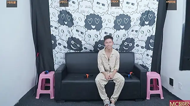 Snapshot of haobaobebi chatting on 11.02.25 haobaobebi online show from 11.02.25