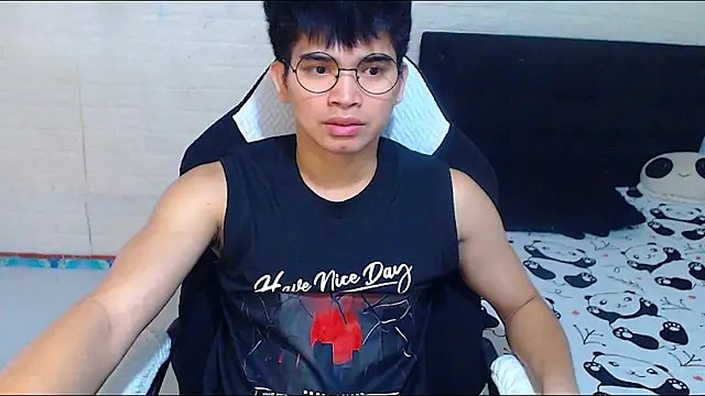 Asian France Angeloo online show from 01.16.26