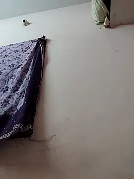 pujapujarrrr online show from 11.06.25