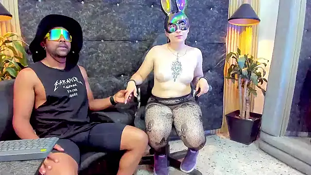 the couple hot22 online show from 11.01.25