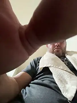 ezrah23 online show from 04.17.26