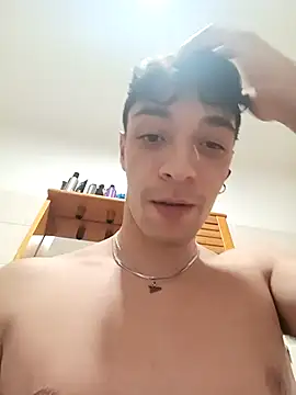 Pistacchio01 online show from 10.31.25