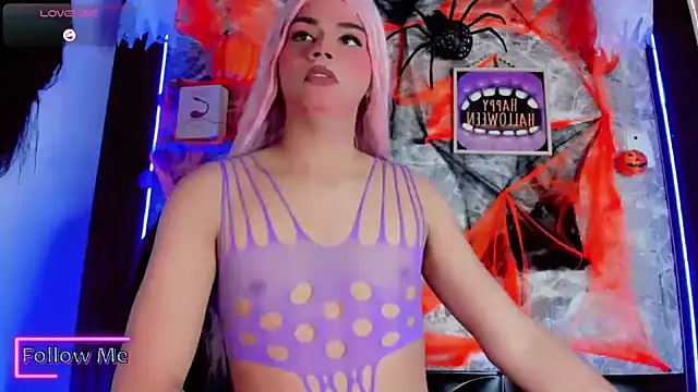 Snapshot of lorems_mistry chatting on 10.30.25 lorems mistry online show from 10.30.25