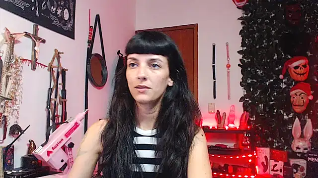 CarrieBurton online show from 11.20.25