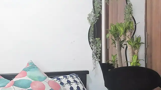 MailynAndNick online show from 02.20.26