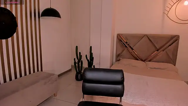 LaurentRosse1 online show from 06.09.26