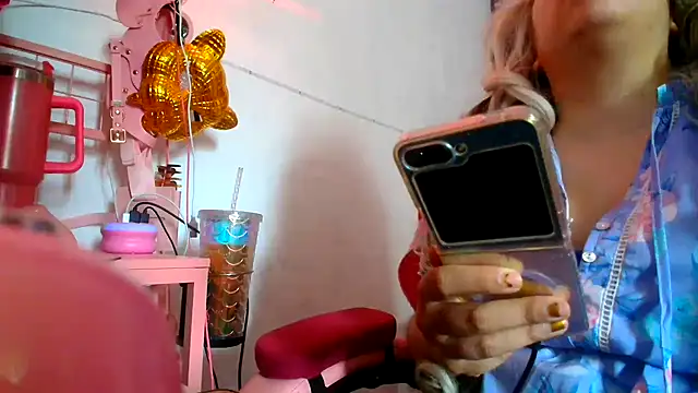 Snapshot of PrincessKDoll chatting on 06.28.26 PrincessKDoll online show from 06.28.26