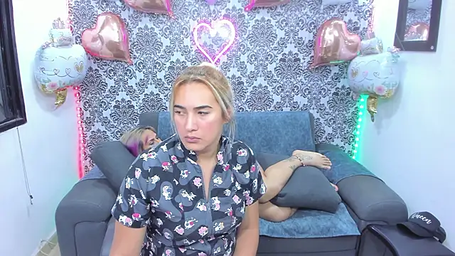 Snapshot of Duotranny chatting on 03.11.26 Duotranny online show from 03.11.26