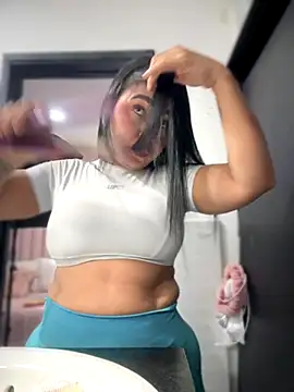 Natural BIGASS Nina online show from 11.19.25