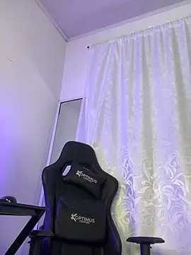 Natural BIGASS Nina online show from 03.15.26