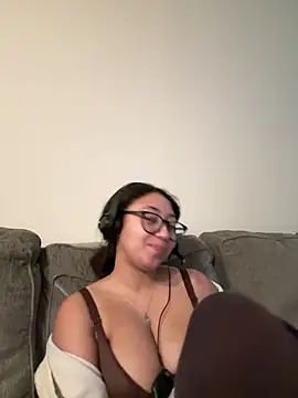 minha baby online show from 12.14.25