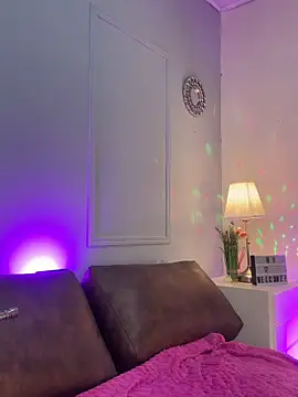 kittyblooms online show from 04.15.26