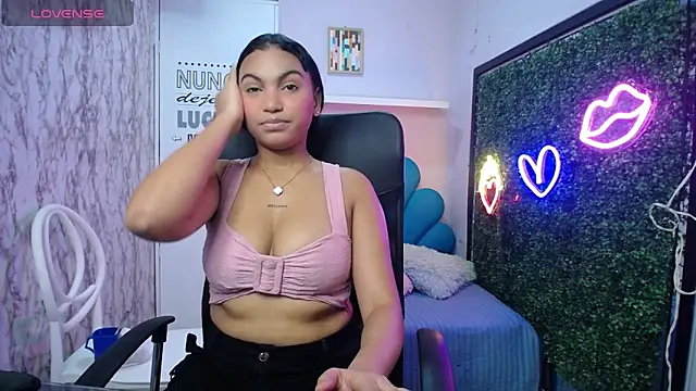 valeria martinez19 online show from 11.21.25