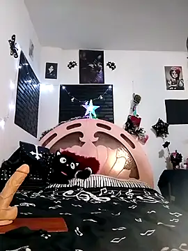 Morticia Black online show from 01.13.26