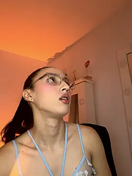 BabyLauritaa online show from 01.13.26