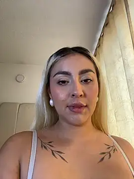 Elina Hills online show from 01.09.26