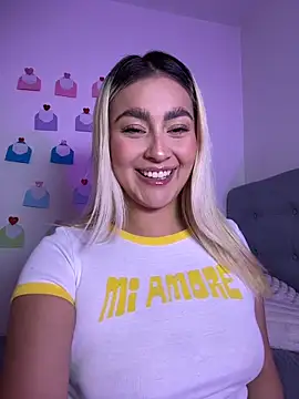 Elina Hills online show from 02.11.26