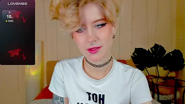 Angel Julles online show from 11.08.25