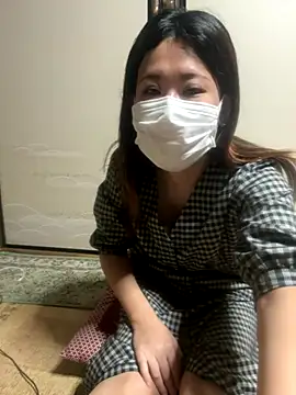 Snapshot of tsuk4s4_ chatting on 11.04.25 tsuk4s4  online show from 11.04.25