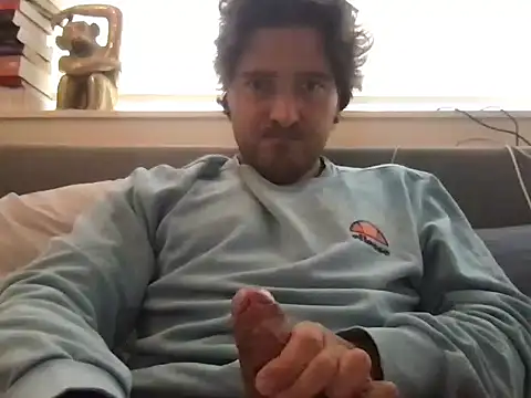 Snapshot of dutchpieter95 chatting on 10.30.25 dutchpieter95 online show from 10.30.25