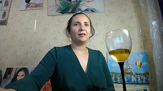 Snapshot of VoulezVous_Angel chatting on 06.05.26 VoulezVous Angel online show from 06.05.26