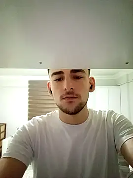 yasinesra757  online show from 12.21.25