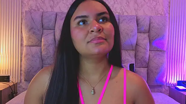 amarahanks1 online show from 11.14.25