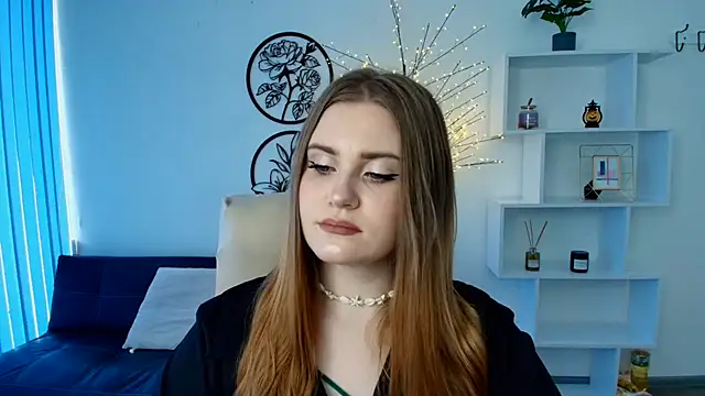 NinaSavkoo online show from 11.04.25