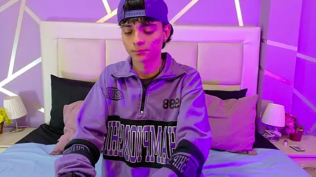 Snapshot of Orion_XXX chatting on 10.31.25 Orion XXX online show from 10.31.25