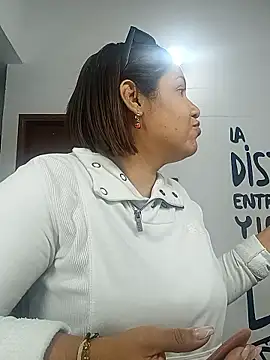 Samaraa Lee online show from 01.08.26